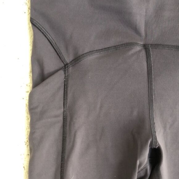 Lululemon Athletica - Picture 2 of 4